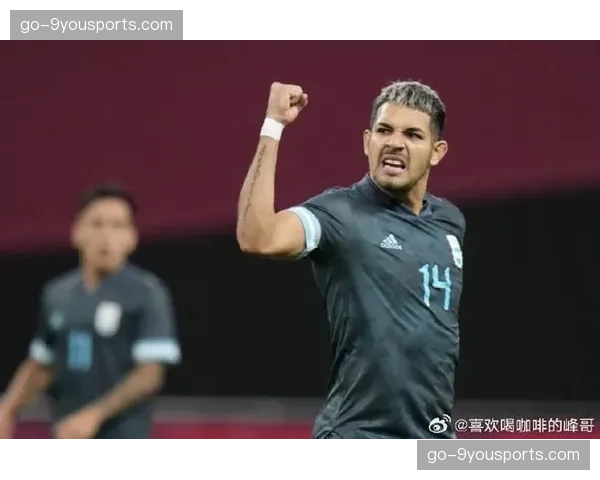 聚焦新星：朗斯19岁后卫梅迪纳，获评三月最佳年轻球员